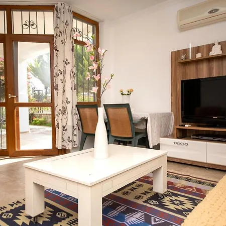 فيلة Central Near Beach In Bodrum